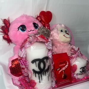 CHANEL Pink Plush and White Candle Gift Set